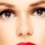 کاشت مژه در مقایسه با مژه های مصنوعی