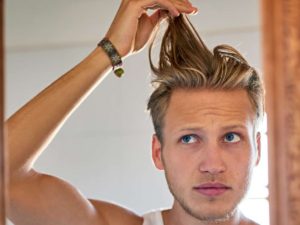 علت چربی موها چیست؟